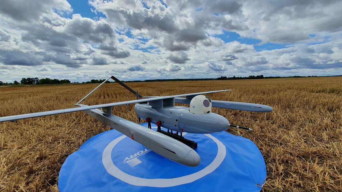 Лидер сегмента рынка малых БЛА с неподвижным крылом – латвийский завод UAV Factory