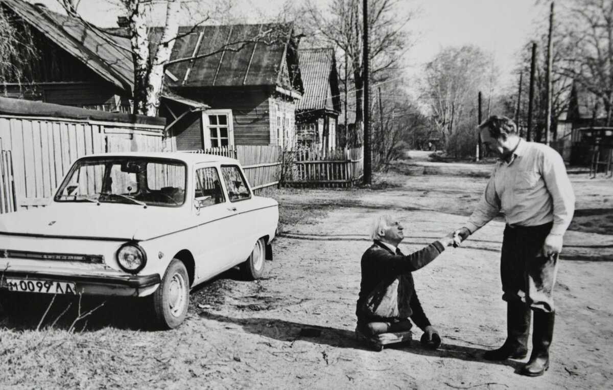 По городу и на дачу Анатолий Леопольдович самостоятельно ездил на своем автомобиле