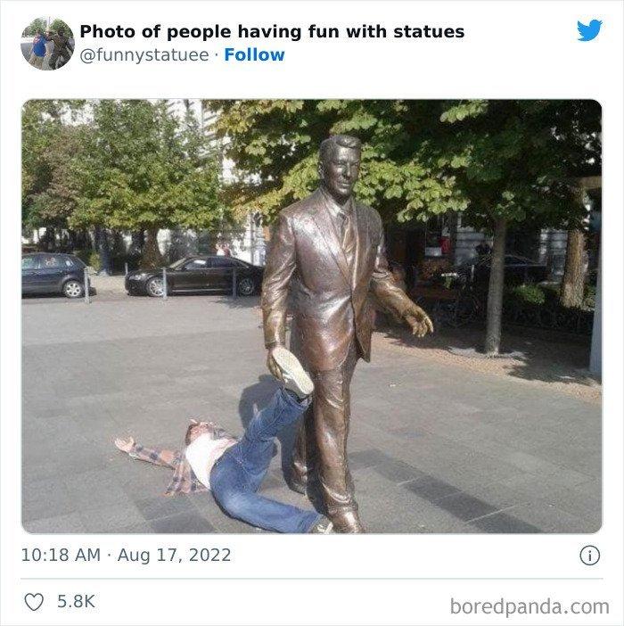 Фото: twitter.com/funnystatue