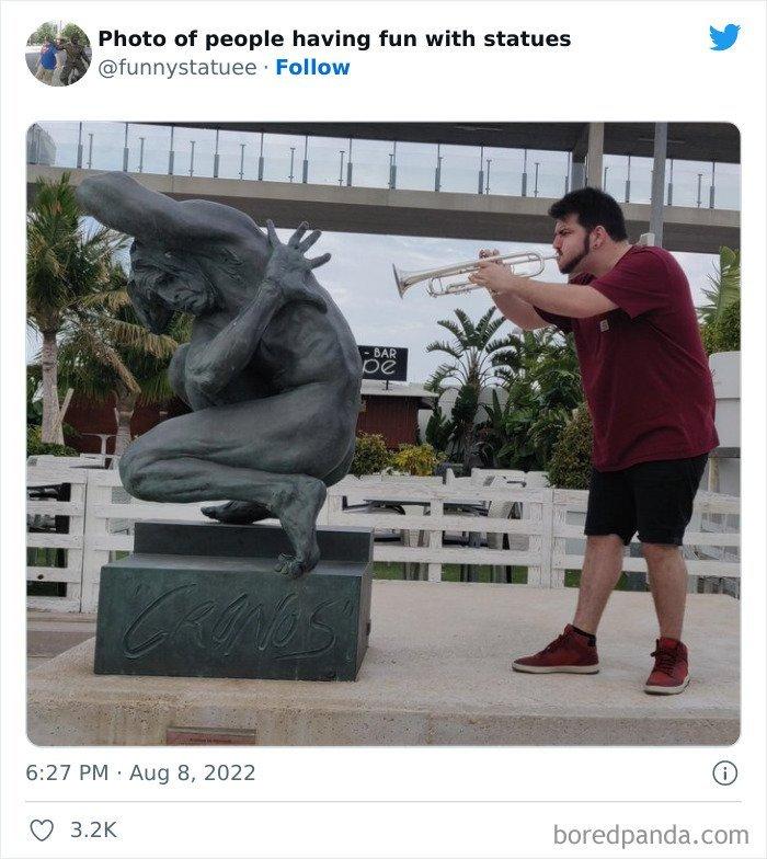 Фото: twitter.com/funnystatue